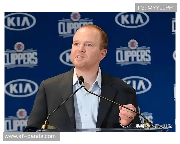 格莱姆斯续约未果仍全力以赴助球队争胜签下870万资质报价